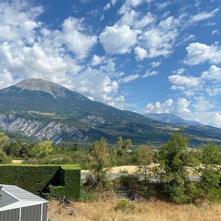 Appartement Familial A Crots Екстериор снимка